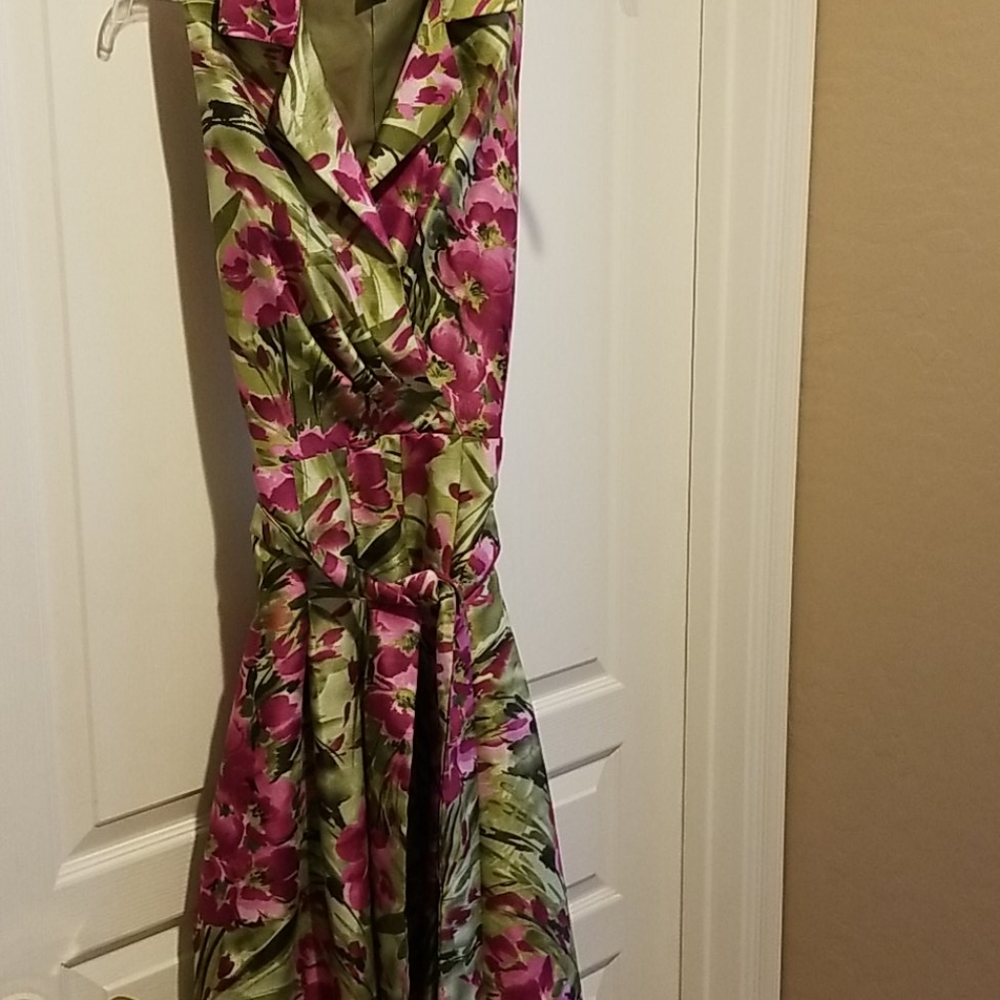 Women's dress